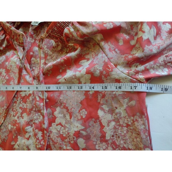 Evereve Smocked Neck Statement Blouse Size XS Kiera Coral Floral Artsy Flowy - Picture 9 of 10